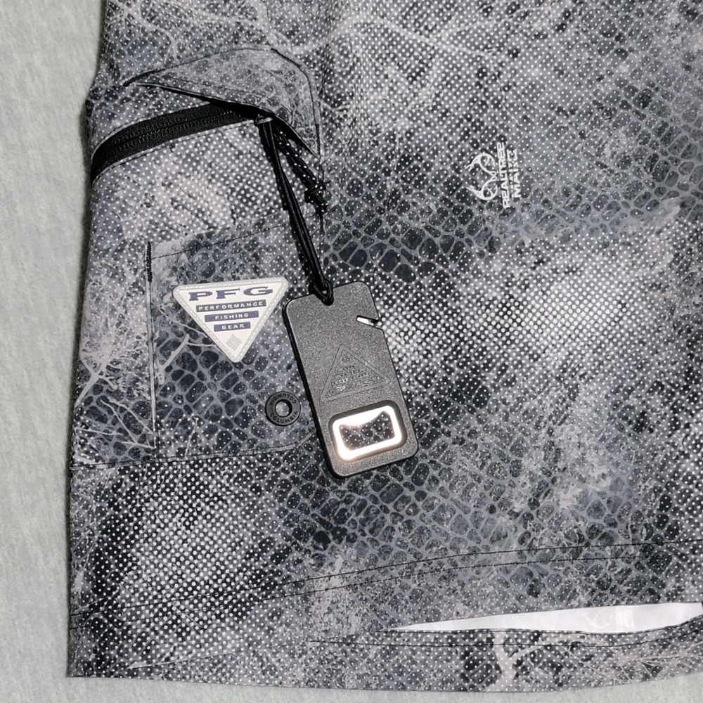 Columbia PFG Offshore II Board Shorts Mens 38 Realtree Mako Gray Black 9" Inseam - Picture 5 of 12